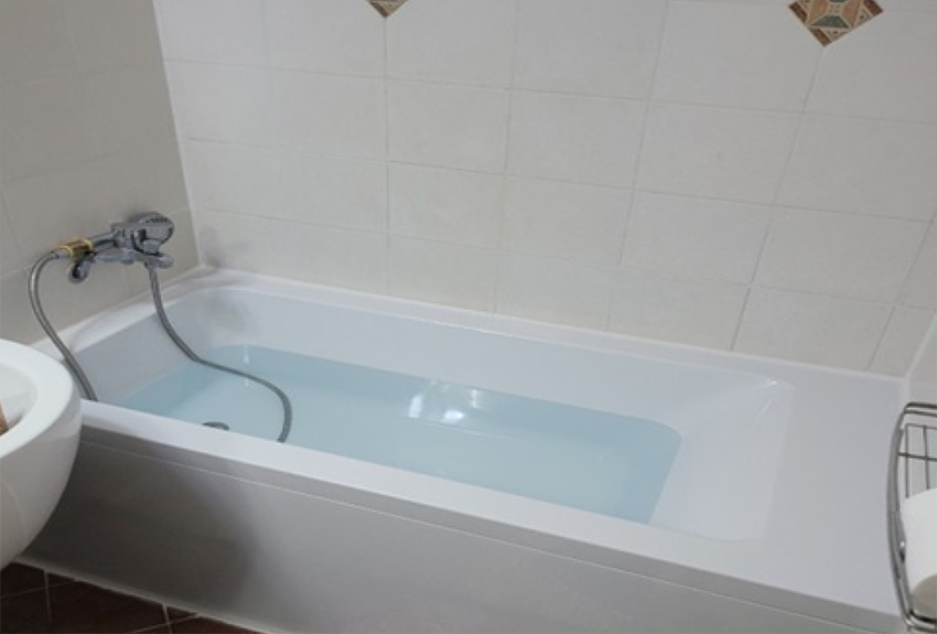 Bathtub